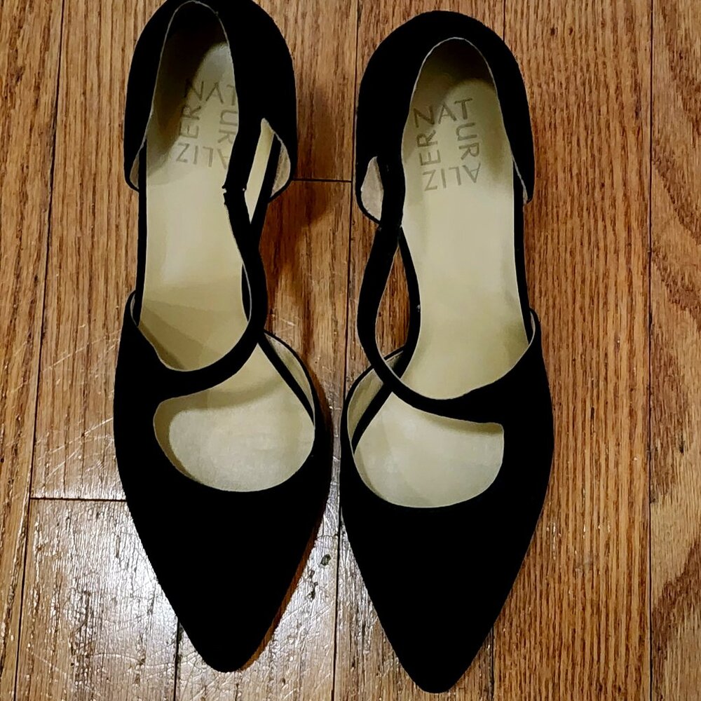 Naturalizer Womens Ezmae Black Suede Pumps Cross Over Strap Shoes Size 8.5 M